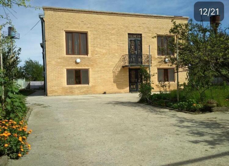 Hotel G I O Samtredia Exterior foto